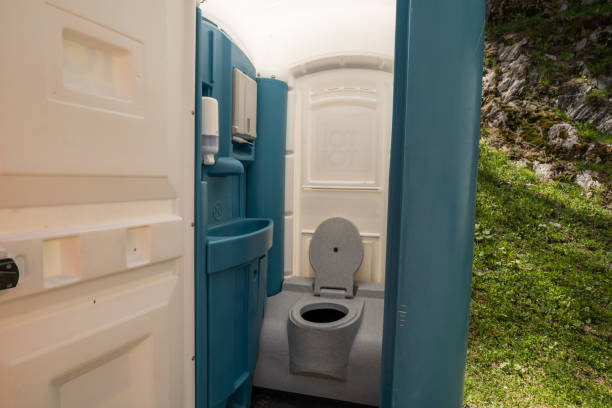 Best Portable restroom trailer rental  in Spearman, TX